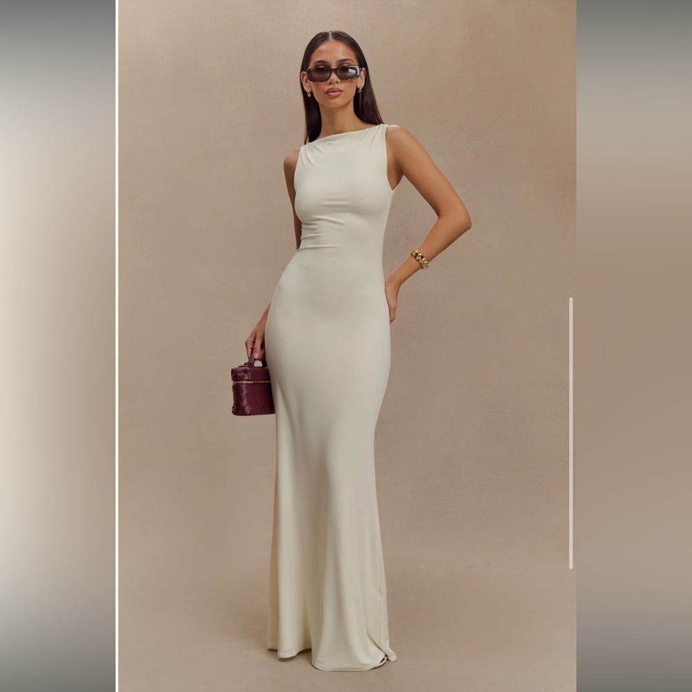 Tarna Sleeveless Slinky Maxi Dres